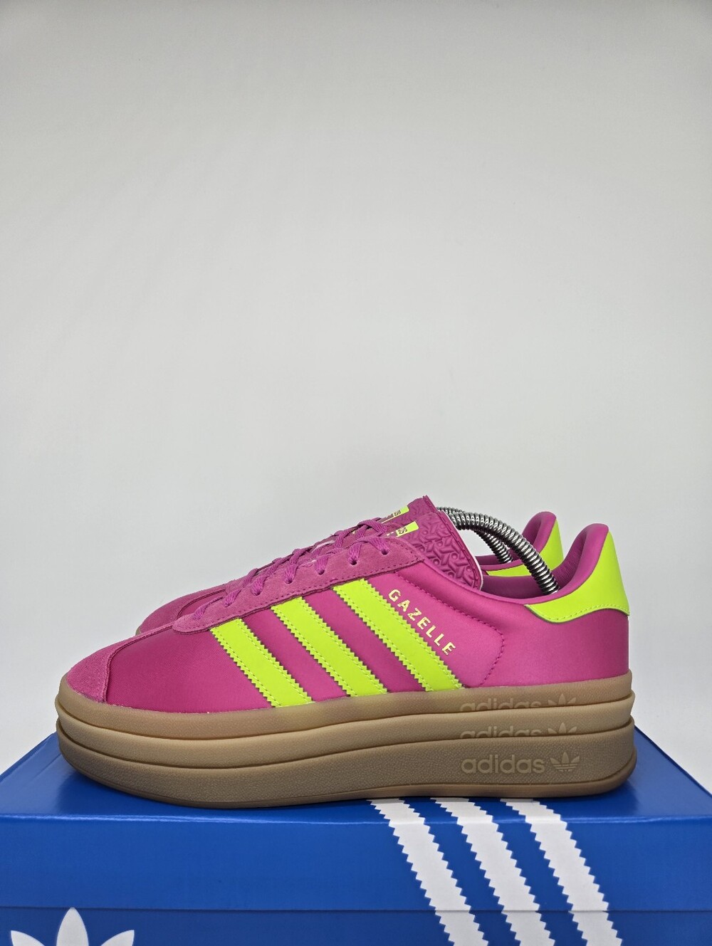 Adidas Women's Gazelle Bold JI2705 Lucid Fuchsia Solar Slime Shoes Size 8.5